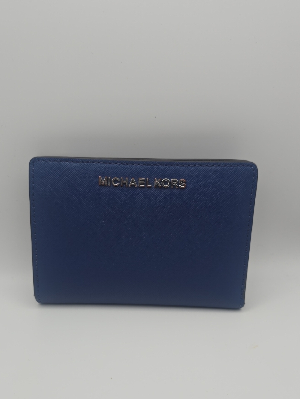 Michael Kors Dark Navy Saffiano Leather Compact Wallet W Silver Hardware(EUC) 💙